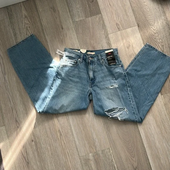 NWT Levi’s Baggy Dad Jeans - Picture 2 of 9